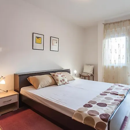 Downtown Apartament